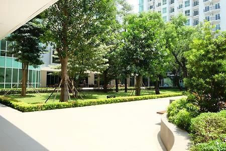 Premium One Bedroom At Woodland Park Residence ジャカルタ エクステリア 写真